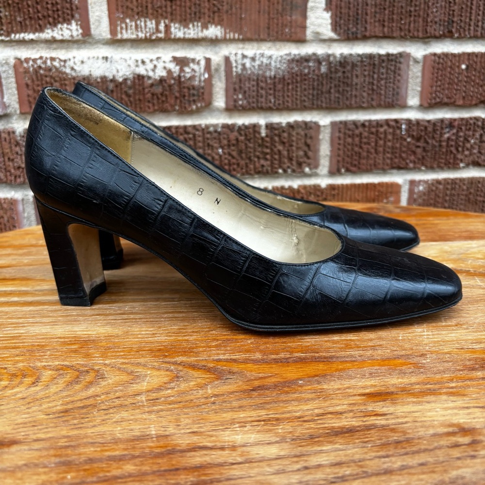 Etienne Aigner Heels Womens Sz 8 Black Textured Leather Classic Design